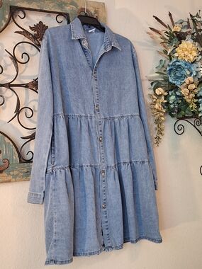 Denim Tiered Button-Front Long Sleeve Dress - Light Blue. Large